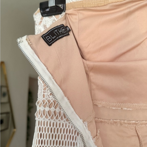 White Lace Crochet Bodycon Dress - Picture 4 of 4